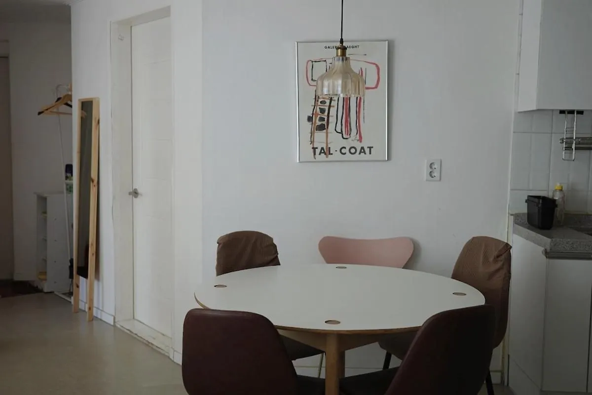 Апартаменты Studio 99 Hongdae 3Rooms 2Baths Сеул