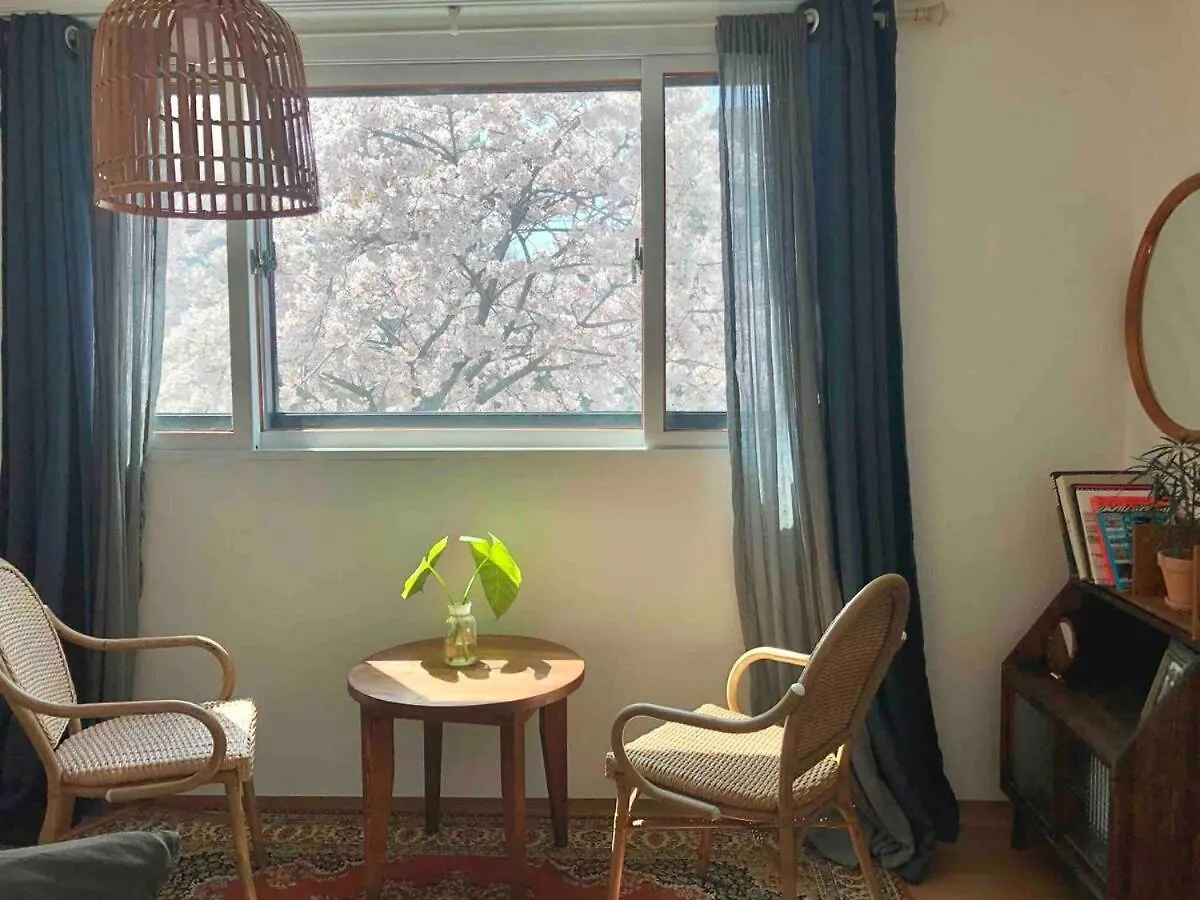 Studio 99 Hongdae 3Rooms 2Baths Сеул Апартаменты